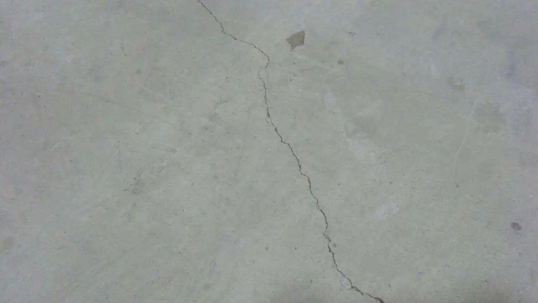 地暖回填后，地面開(kāi)裂怎么辦？